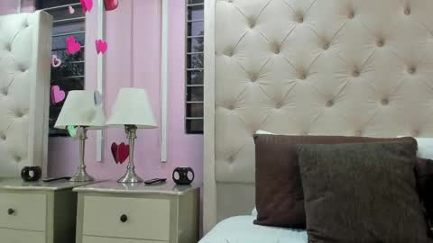 scarlett_leblanc_ online show from April 2026 11:57:01 AM