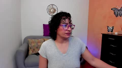 Scarlett sax online show from August 2026 08:08:01 PM