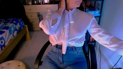 scarlet online show from April 2026 04:48:02 AM