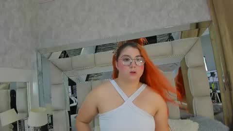 SCARLET online show from May 2026 03:03:02 AM