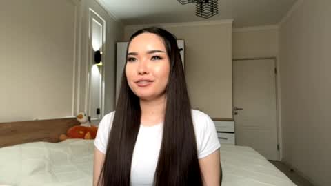 scarlettleszczynski online show from April 2026 11:26:01 AM