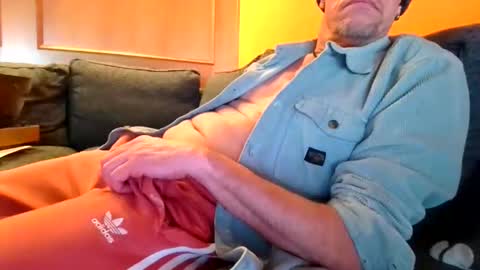 schmuhbaer1 online show from December 2025 11:03:02 AM