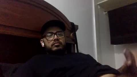 scrwedup_jux online show from May 2026 07:46:02 AM