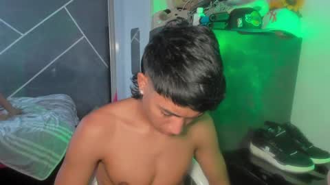 Snapshot of sean_scoth2 chatting on December 2024 05:51:02 PM Sean Scoth online show from December 2024 05:51:02 PM