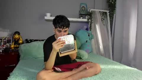 Snapshot of sebas_rosse chatting on June 2026 08:32:02 PM sebastian online show from June 2026 08:32:02 PM