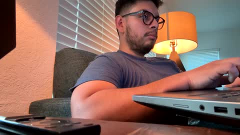 Snapshot of sebasbilbao7 chatting on September 2025 12:22:02 AM sebasbilbao7 online show from September 2025 12:22:02 AM