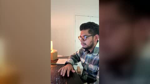 Snapshot of sebasbilbao7 chatting on March 2026 02:17:01 PM sebasbilbao7 online show from March 2026 02:17:01 PM