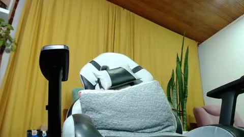 Sebastian online show from April 2026 03:42:02 AM