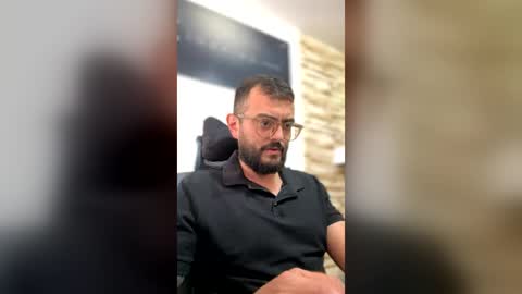 Snapshot of sebastian_ferreira chatting on July 2026 03:29:01 PM sebastian_ferreira online show from July 2026 03:29:01 PM