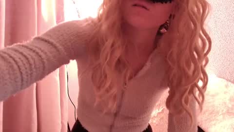 Anni online show from March 2025 06:27:01 AM