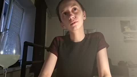 secrettt_poison online show from June 2026 04:05:01 PM