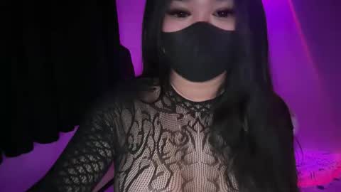 Athena online show from December 2025 04:00:01 PM