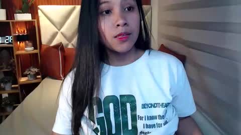 ellie online show from November 2025 04:50:02 PM