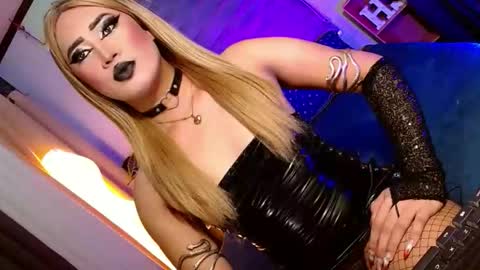 SCARLETTE  online show from April 2026 11:42:01 AM