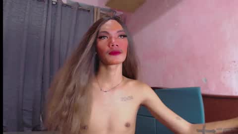 Snapshot of seductivehugecock69 chatting on April 2026 06:08:01 AM seductivehugecock69 online show from April 2026 06:08:01 AM