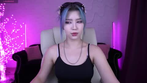 selenairis online show from March 2026 09:52:01 PM