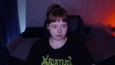 Snapshot of selenalily chatting on May 2026 06:15:02 PM Lilith online show from May 2026 06:15:02 PM