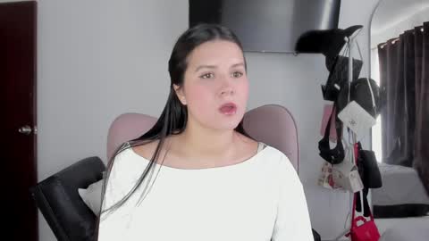Alejandra  online show from April 2026 02:36:02 PM