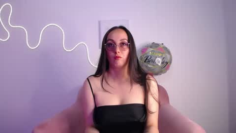 Snapshot of selene_swee chatting on June 2026 08:35:01 PM selene_swee online show from June 2026 08:35:01 PM
