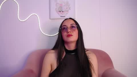 Snapshot of selene_swee chatting on June 2026 10:18:02 PM selene_swee online show from June 2026 10:18:02 PM