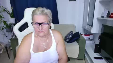 Selenna online show from April 2026 05:36:01 PM