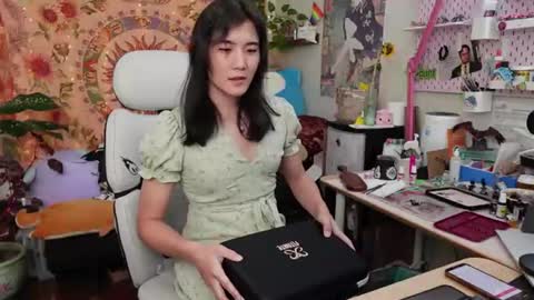 Snapshot of sen_and_sin chatting on July 2026 01:23:02 AM Sen online show from July 2026 01:23:02 AM