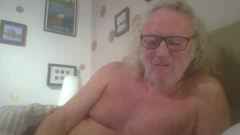 Snapshot of seniorfuntime1556 chatting on January 2025 08:07:02 PM Summiteer online show from January 2025 08:07:02 PM