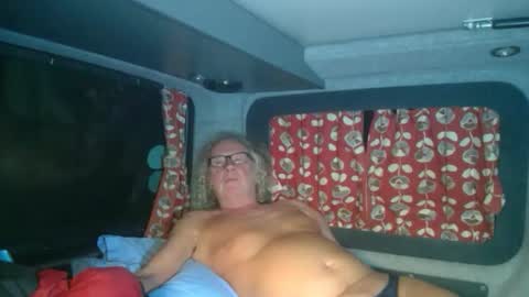 Snapshot of seniorfuntime1556 chatting on November 2025 10:34:02 PM Summiteer online show from November 2025 10:34:02 PM