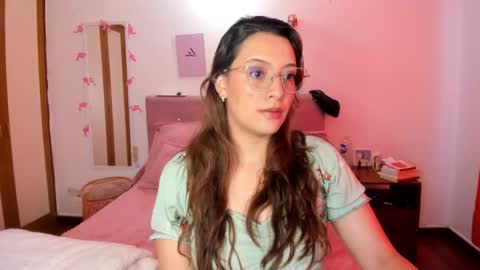 Samantha -  online show from November 2025 06:08:01 PM