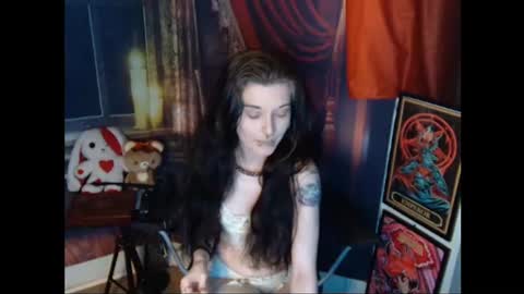 Snapshot of seraphinmunster chatting on June 2026 11:02:02 PM Seraphin Munster online show from June 2026 11:02:02 PM