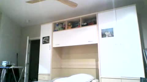 serrano49 online show from February 2026 04:08:01 AM