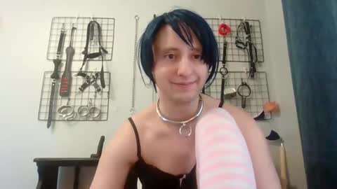 Snapshot of servilesarah chatting on April 2026 10:37:02 PM Servile Sarah online show from April 2026 10:37:02 PM