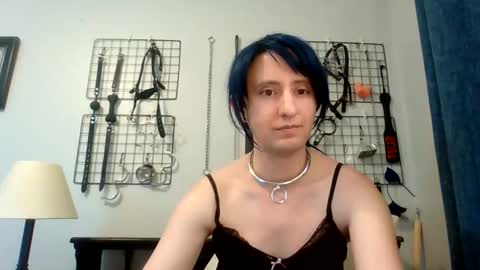Snapshot of servilesarah chatting on June 2026 11:05:02 PM Servile Sarah online show from June 2026 11:05:02 PM
