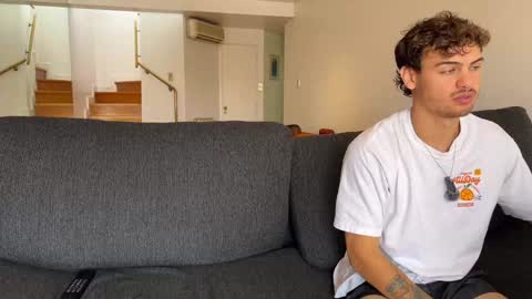 Andrea online show from March 2026 02:49:02 PM