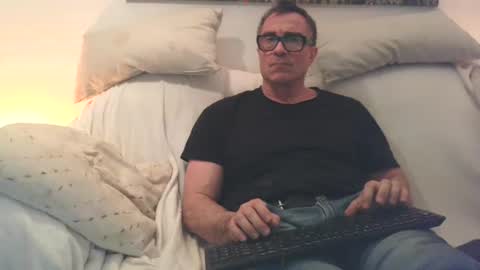 Sexurbation online show from April 2026 07:20:01 PM
