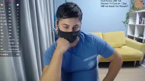 Tommy online show from December 2025 07:43:01 PM