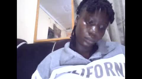 sexy_butty01 online show from April 2026 06:39:01 PM