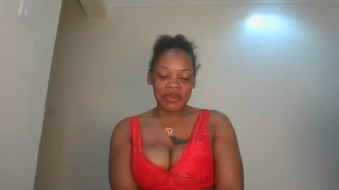 sexy_lyna online show from April 2026 06:32:01 AM