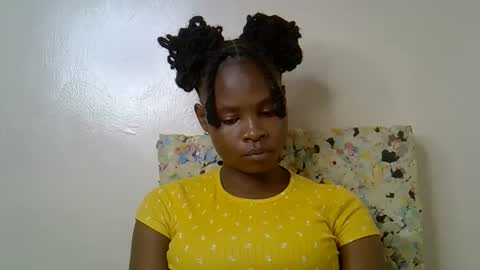 Molyne online show from March 2026 01:38:02 PM