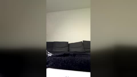 sexyboyziii01 online show from March 2026 06:44:02 PM