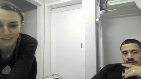 sexycouple831612 online show from December 2024 11:54:02 AM