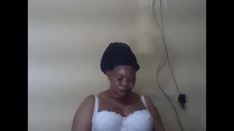 Snapshot of sexydove2 chatting on June 2026 06:29:01 PM EMILY online show from June 2026 06:29:01 PM