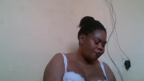 Snapshot of sexydove2 chatting on June 2026 06:52:01 AM EMILY online show from June 2026 06:52:01 AM