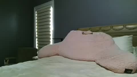 Snapshot of sexyfloridamilf chatting on July 2026 01:58:01 PM LisaisLuscious online show from July 2026 01:58:01 PM