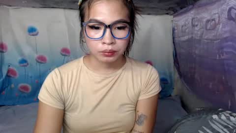 Snapshot of sexylaylia chatting on July 2026 04:15:01 AM Laylia3 online show from July 2026 04:15:01 AM