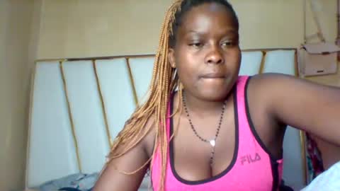 Snapshot of sexypussy983 chatting on July 2026 04:40:01 AM Micky online show from July 2026 04:40:01 AM