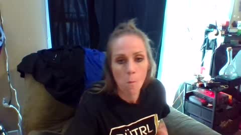 sexytillygurl online show from June 2026 04:53:02 PM