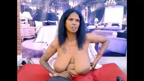 sexyva4u2luv online show from April 2026 08:37:02 AM