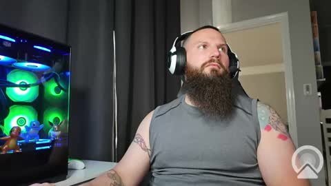 Snapshot of sflmarriedguy chatting on February 2025 02:21:01 PM SouthFloridaStr8guy online show from February 2025 02:21:01 PM