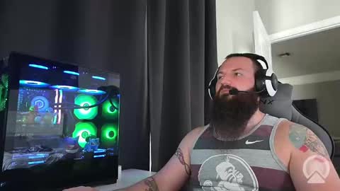 Snapshot of sflmarriedguy chatting on October 2025 05:46:02 PM SouthFloridaStr8guy online show from October 2025 05:46:02 PM